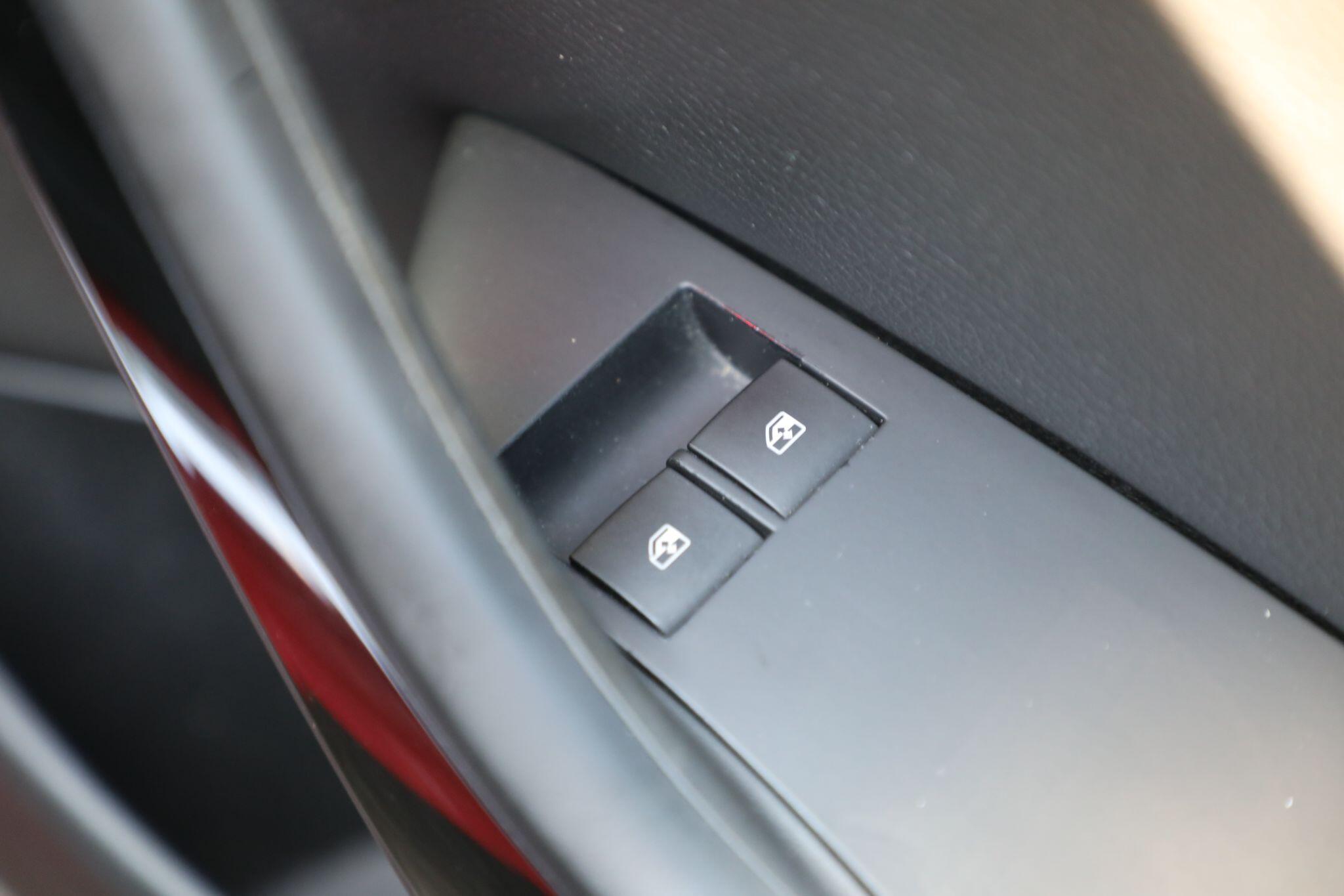 Large vehicle image
